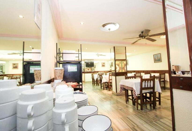 فندق Castellano Centro