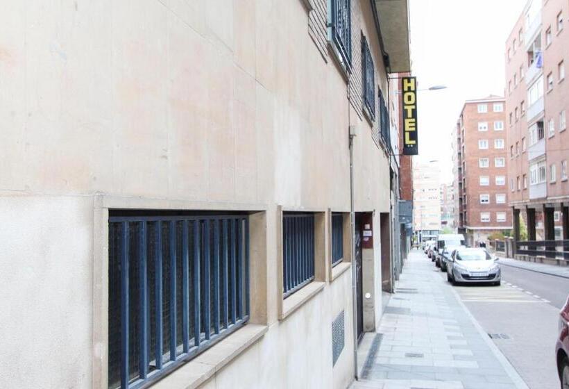 فندق Castellano Centro