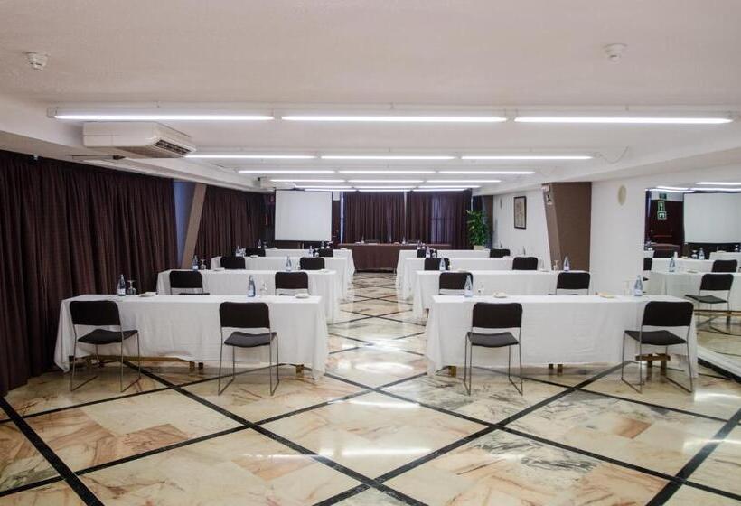 בית מלון כפרי Catalonia Las Vegas - Adults Only