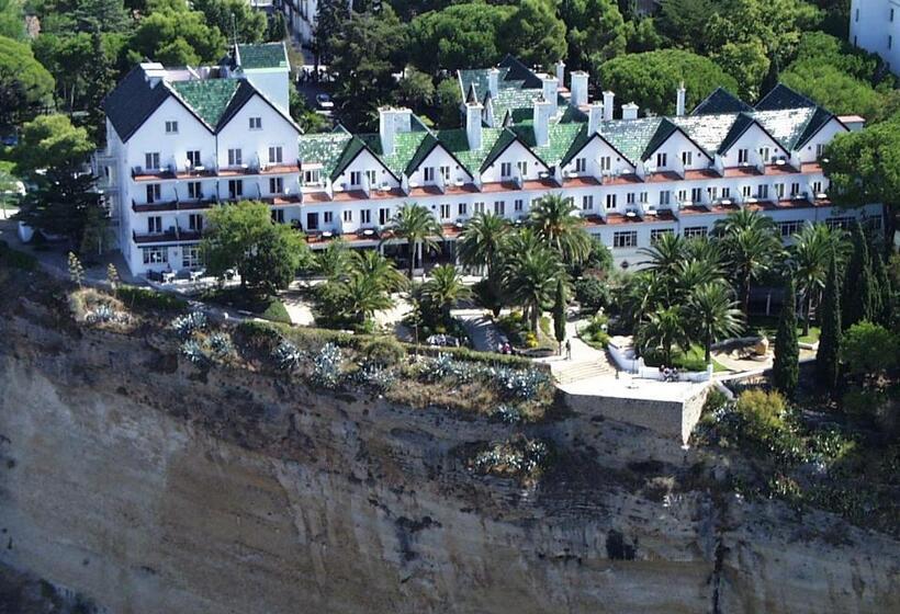 Отель Catalonia Reina Victoria