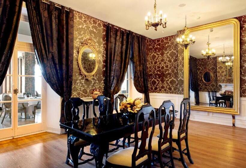 Отель Catalonia Reina Victoria