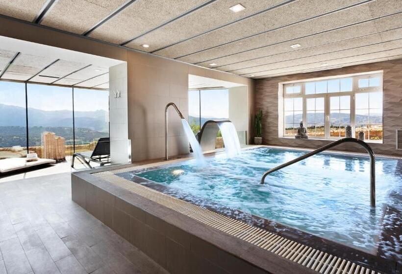 Отель Catalonia Reina Victoria