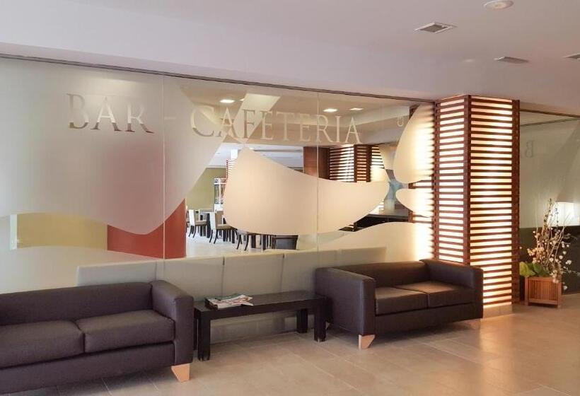 ホテル Cesar Augustus