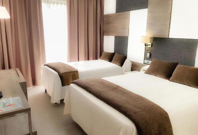 ホテル Cesar Augustus