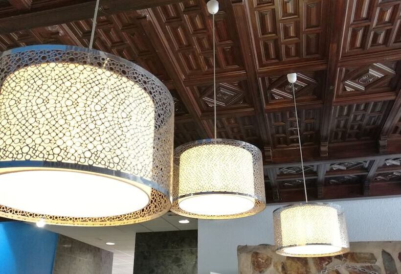 ホテル Checkin Concordia Playa