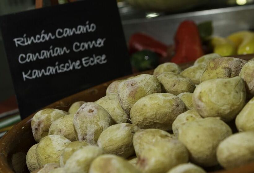 ホテル Checkin Concordia Playa