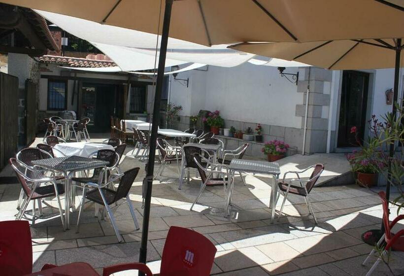 ホテル Casitas Cinco Castaños