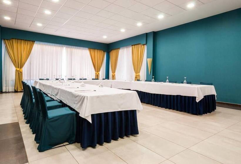 ホテル Ciudad De Alcaniz