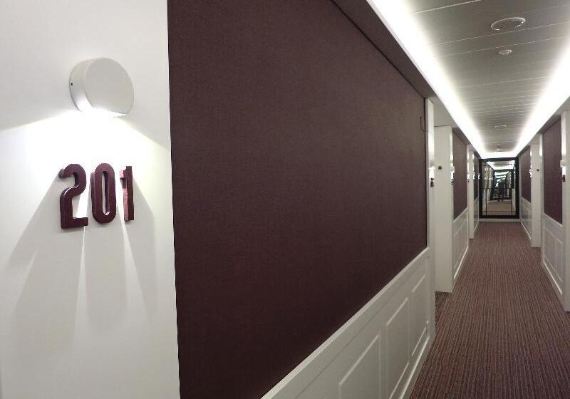 فندق Colon Plaza