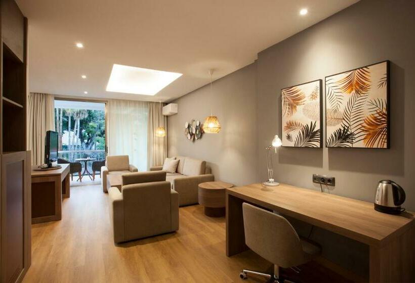 ホテル Colon Rambla