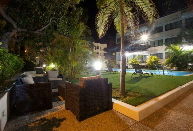 ホテル Colon Rambla