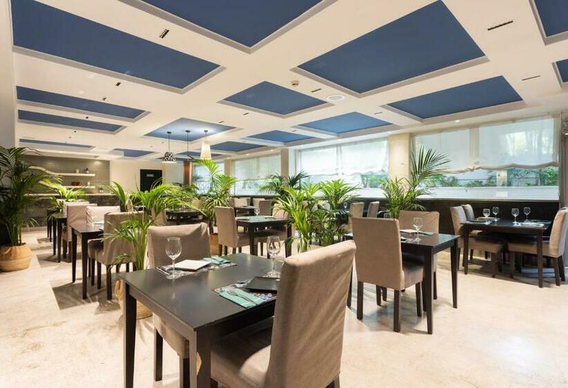 ホテル Colon Rambla