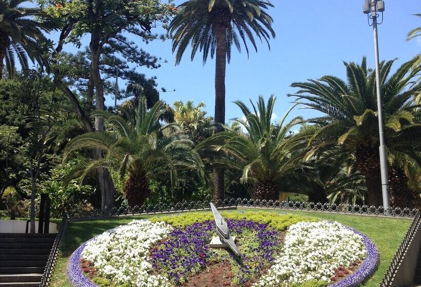 ホテル Colon Rambla