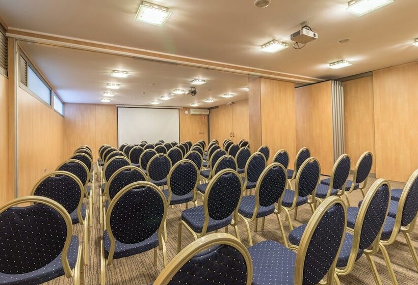 ホテル Colon Rambla