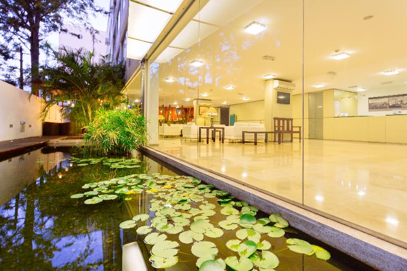 ホテル Colon Rambla