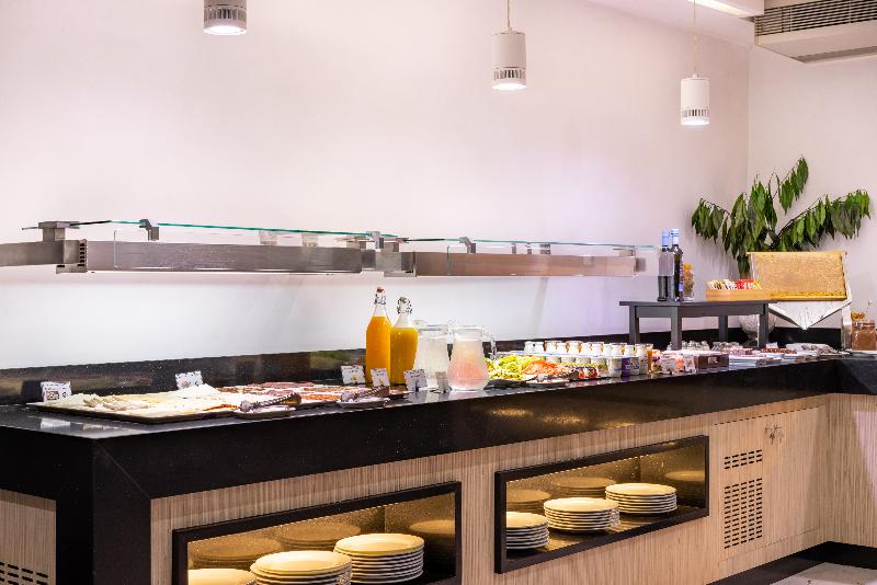 ホテル Colon Rambla