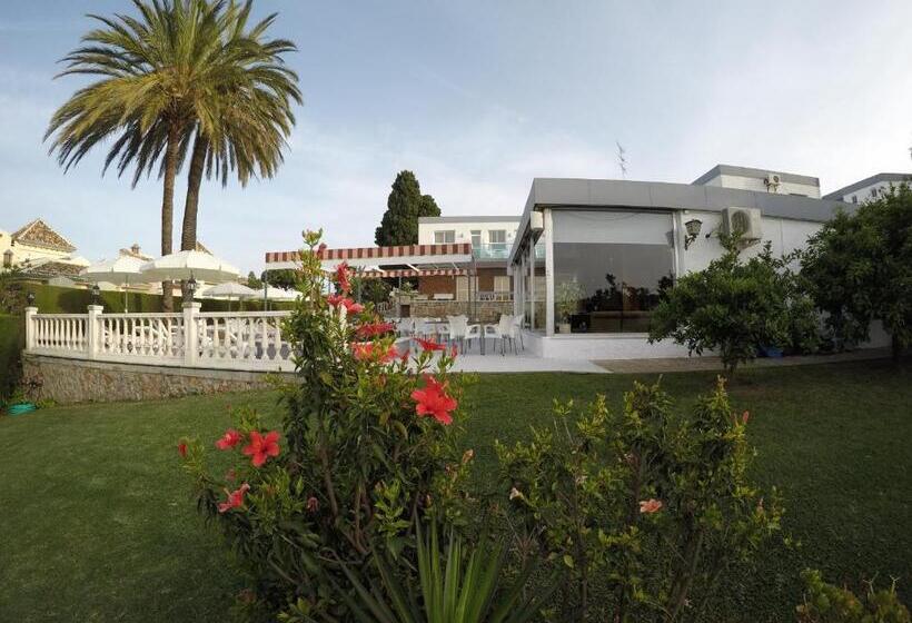 Отель Complejo Los Rosales