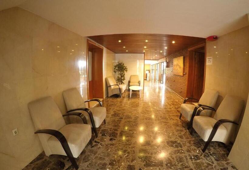 Отель Complejo Los Rosales