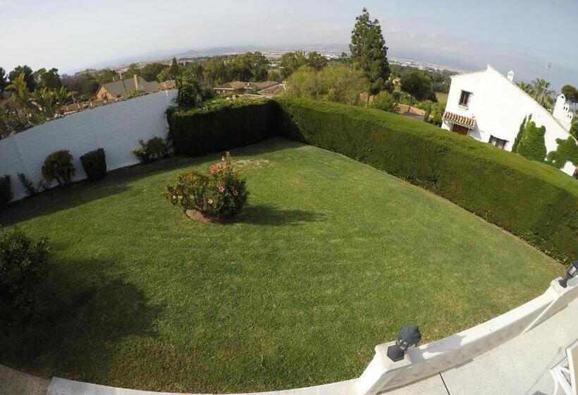 Отель Complejo Los Rosales