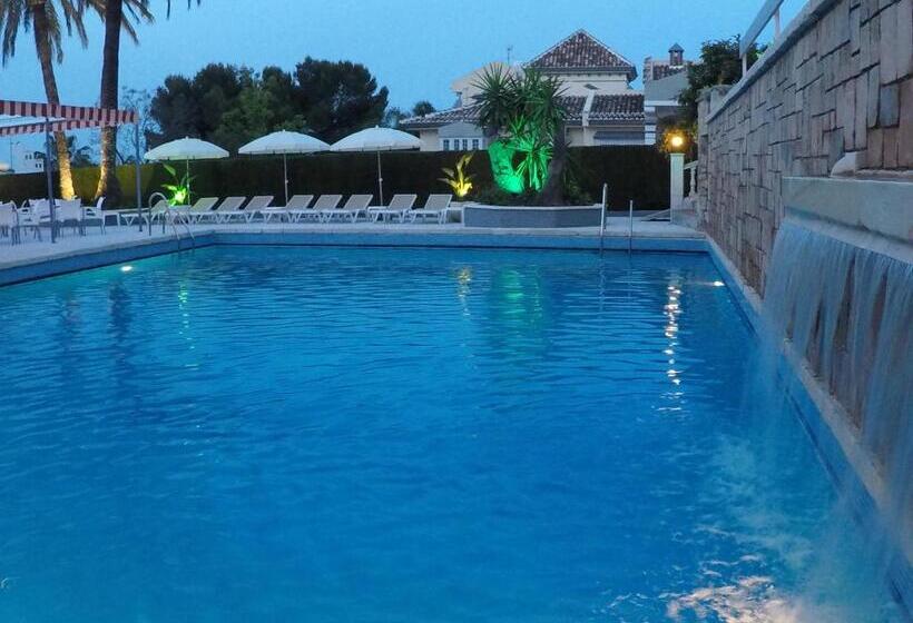 Отель Complejo Los Rosales