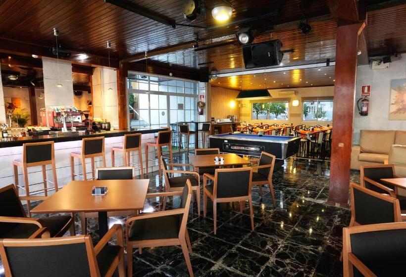 Отель Complejo Los Rosales