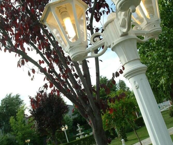 בית מלון כפרי Complejo París