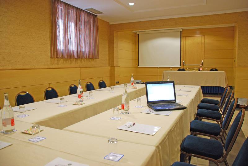 هتل Conde Duque Bilbao