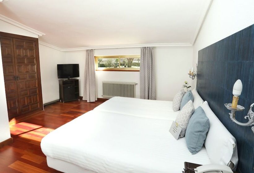 Conde Rodrigo Ii By Eme Hoteles