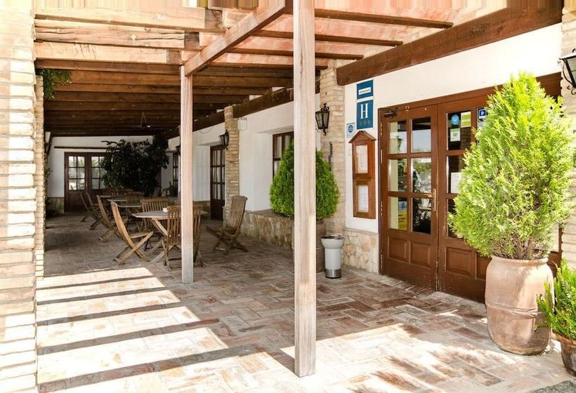 בית מלון כפרי Delta