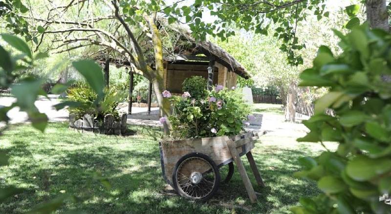 בית מלון כפרי Delta