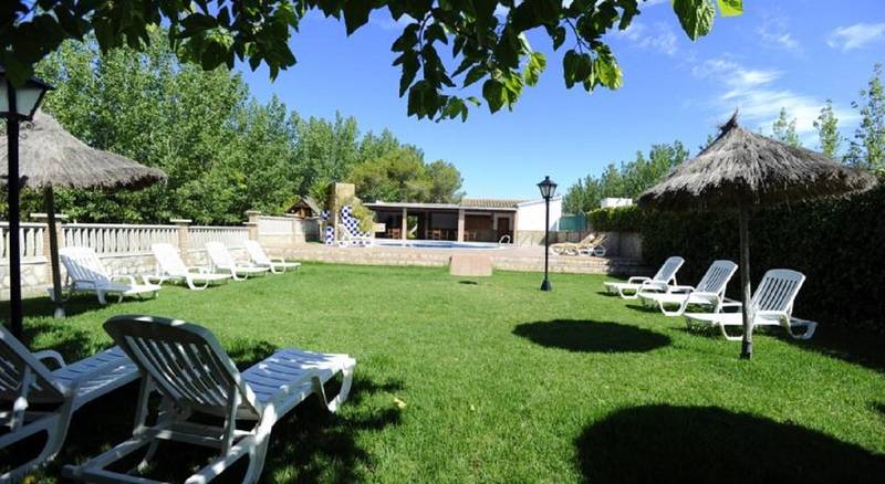 בית מלון כפרי Delta