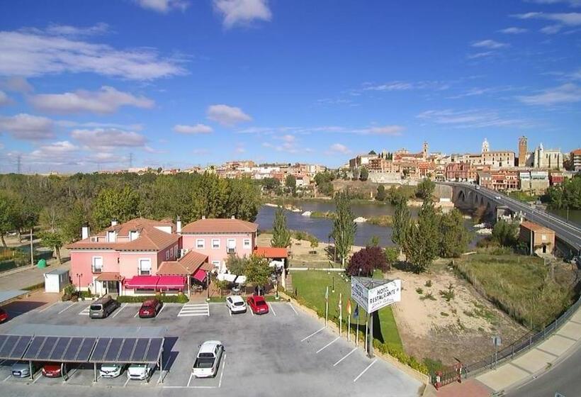 Отель Doña Carmen