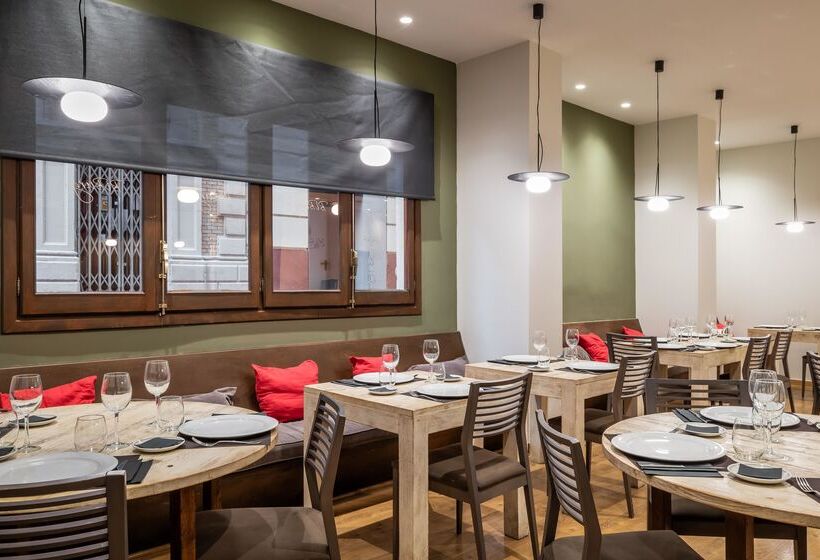 Отель Don Jaime 54