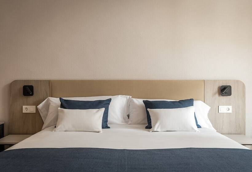 Отель Don Jaime 54