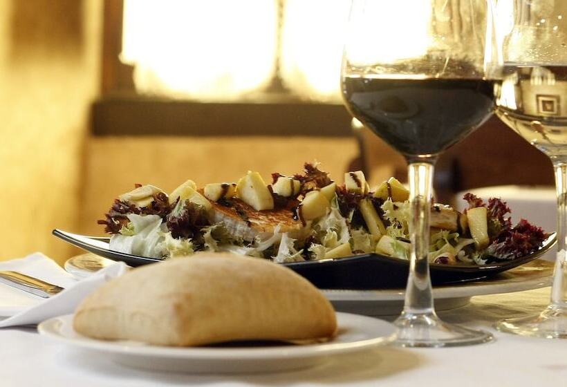 Отель El Aguila