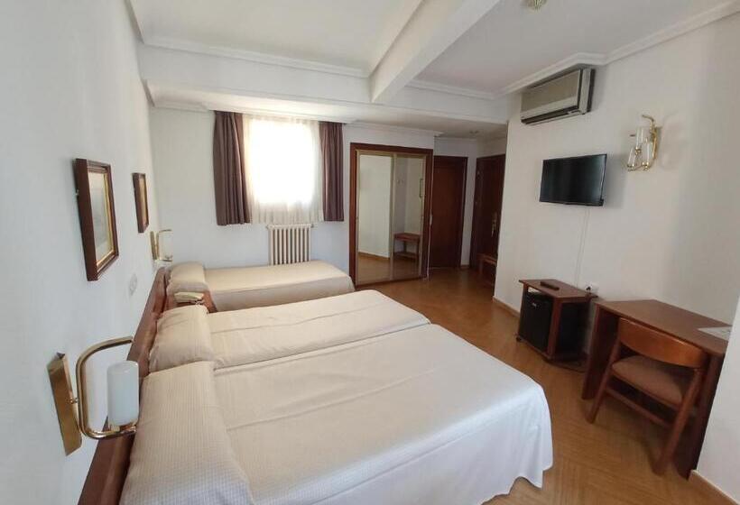 هتل Ele Acueducto