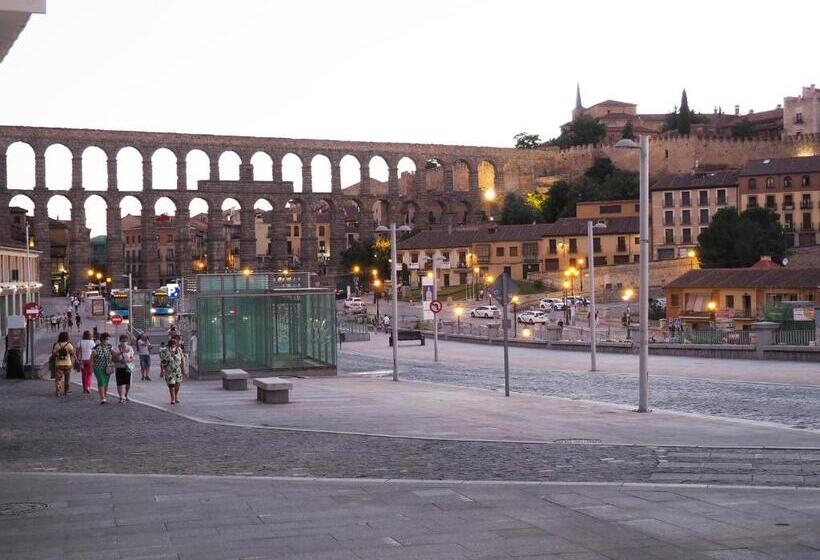 هتل Ele Acueducto