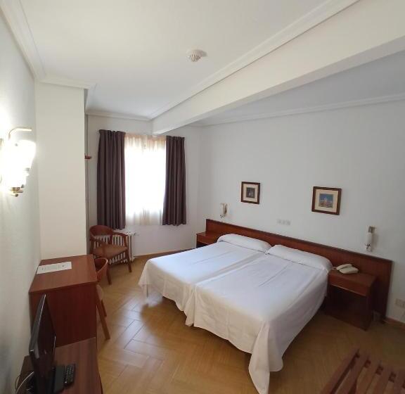 هتل Ele Acueducto