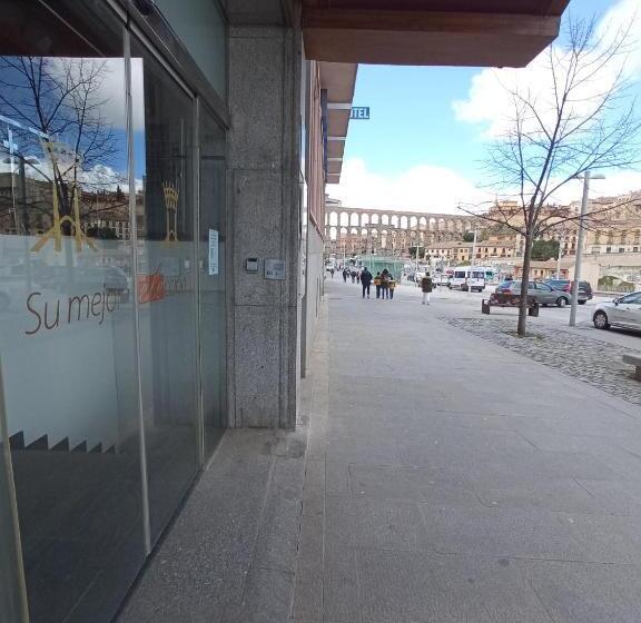 هتل Ele Acueducto