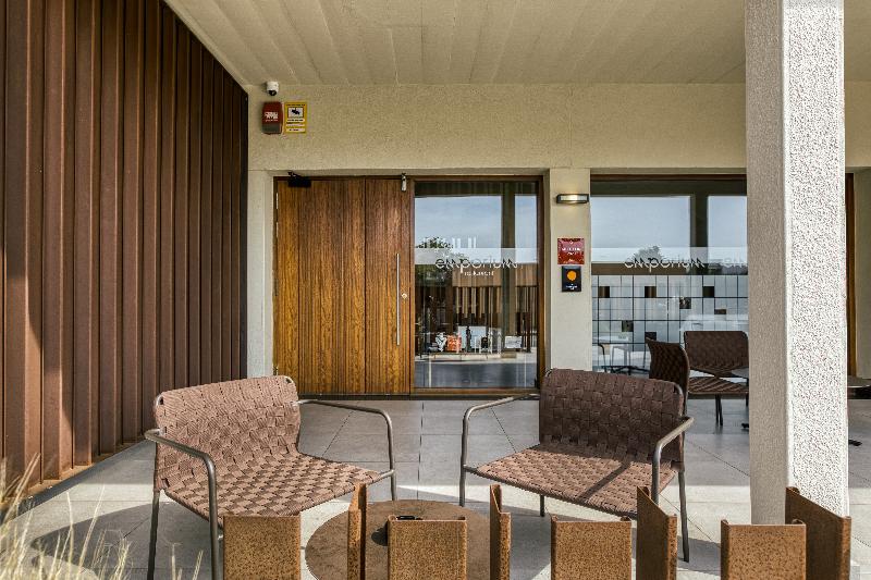 هتل Emporium  Adults Only