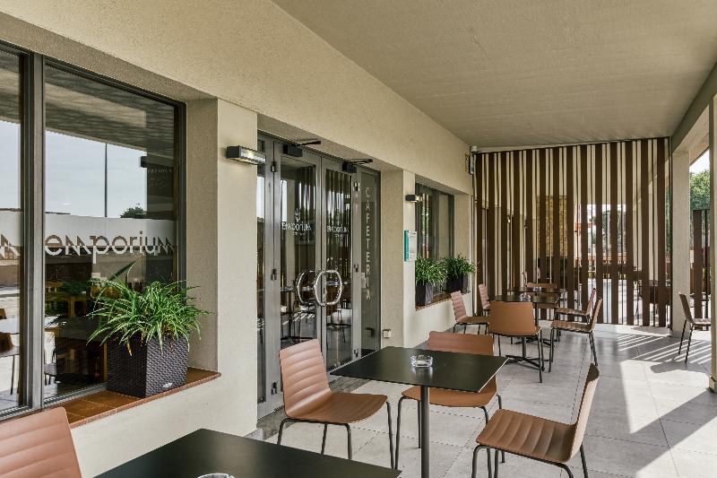 هتل Emporium  Adults Only