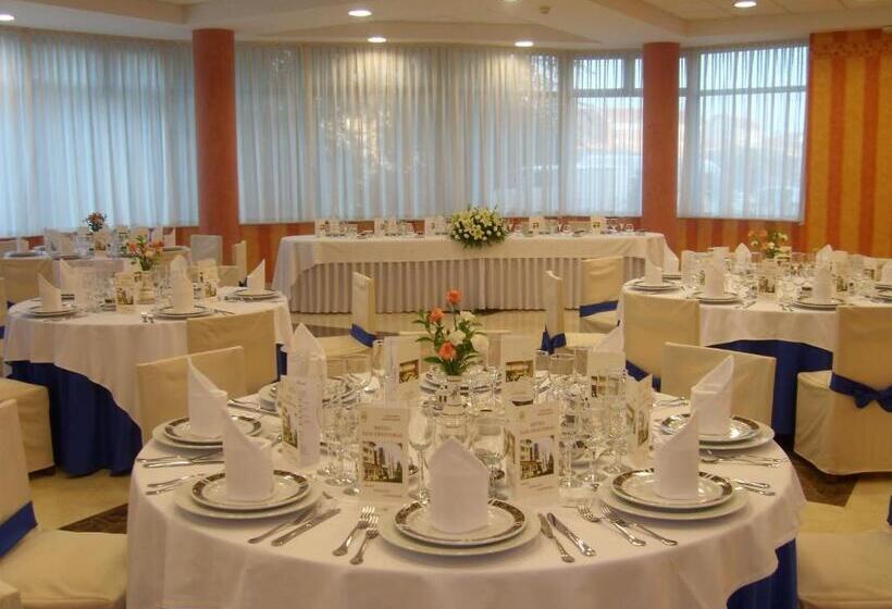 ホテル Escuela San Cristobal