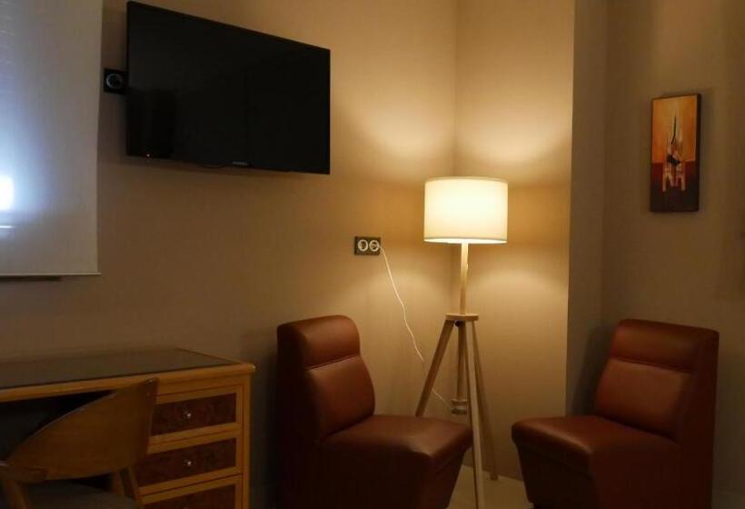 ホテル Escuela San Cristobal