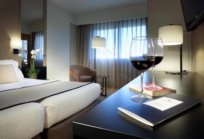 فندق Exe Rey Don Jaime