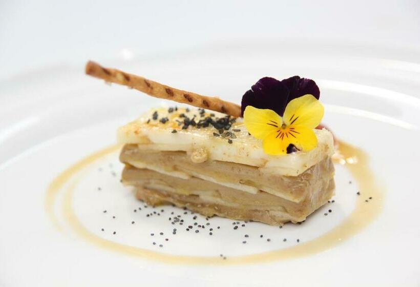 فندق Fray Tomás