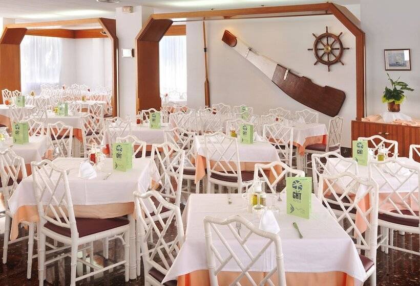 Отель Ght Aquarium & Spa