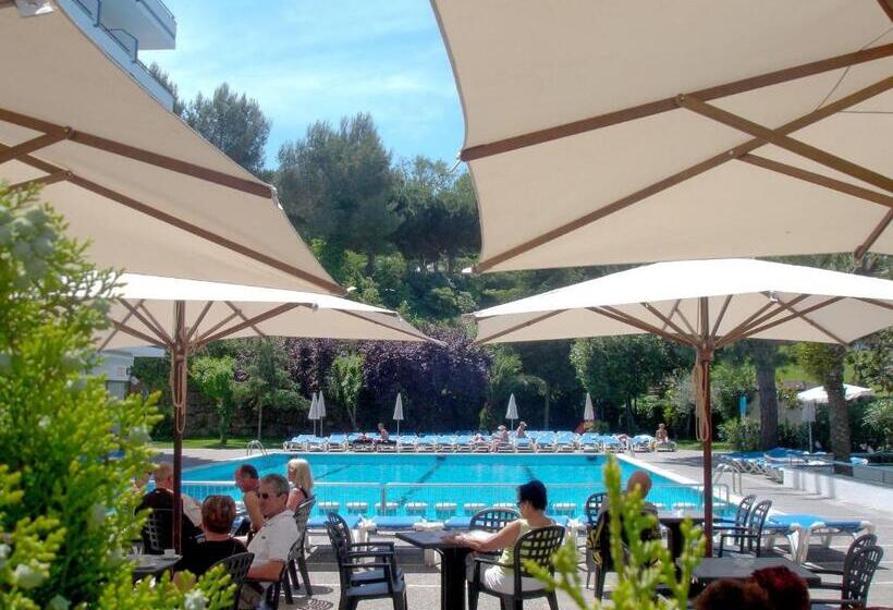 فندق Gran Garbi & Aquasplash