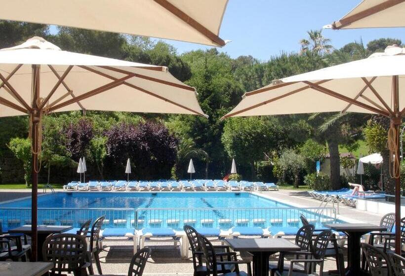 فندق Gran Garbi & Aquasplash