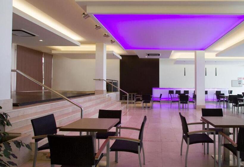 فندق Gran Garbi & Aquasplash