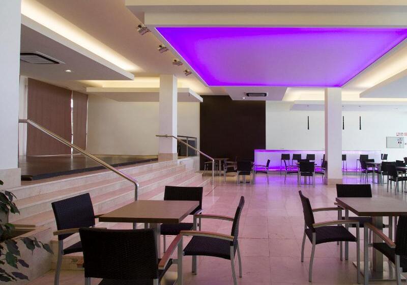 فندق Gran Garbi & Aquasplash